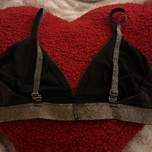 2 Triangle Bralettes - Picture 6 of 8